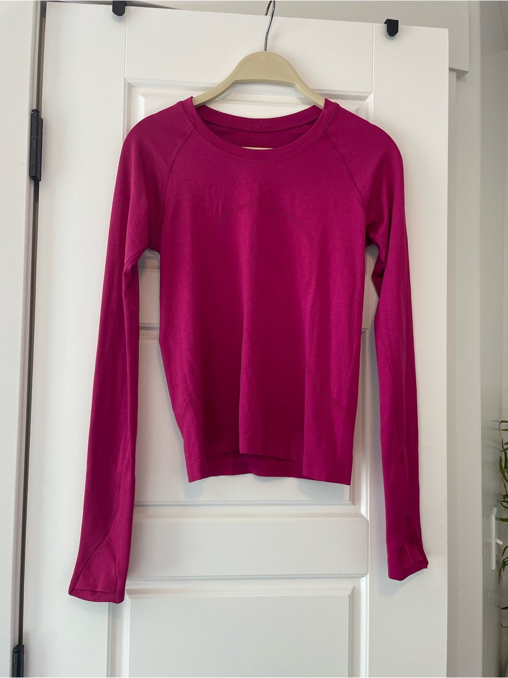 lululemon athletica Women's Long-Sleeve Top — Magenta